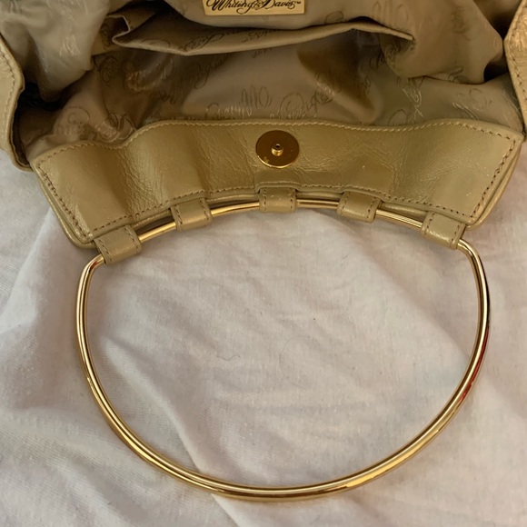 Queen👸🏽 - Picture 3 of 3